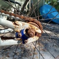 Cambio della bici arrugginito prima del trattamento